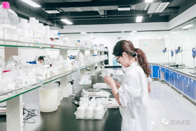 绽妍生物：珀利肤新品"白素臻"，开启"美白淡斑"新通路