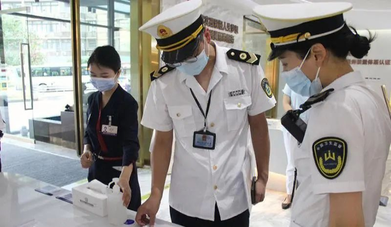 重庆卫监：10家医美机构涉嫌"违法违规"被立案查处