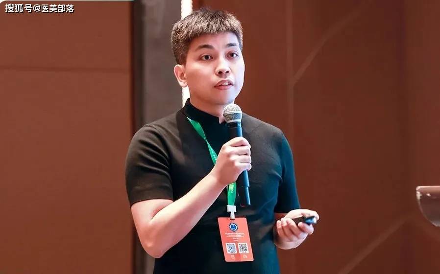 悦白之几：「匿龄双胶」卓曜引领「胶原纤维」时代 