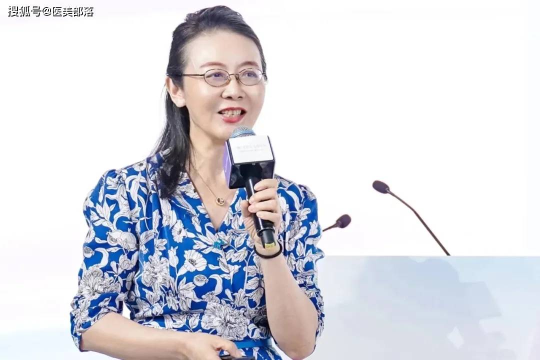 诗婉妮：「白月光」璀璨启航，引领「黄褐斑治疗」新风尚