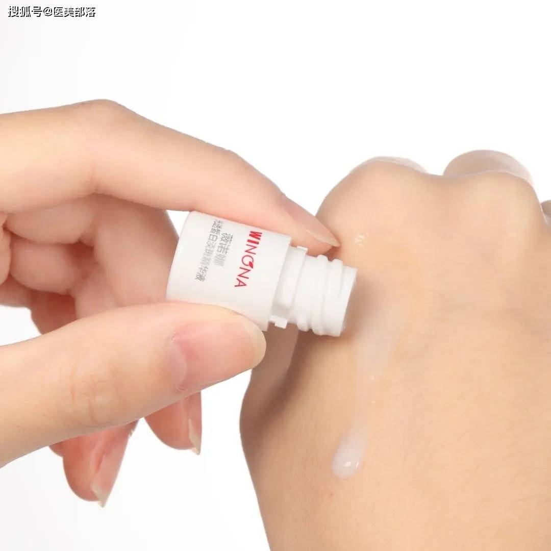薇诺娜 | 探索「健康美白」新链路，撑起美白赛道「天花板」 