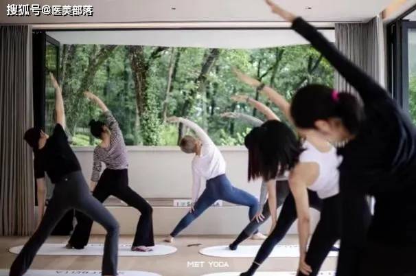 乔雅登 | 开启「光影美学」杭州站「折叠瑜伽」奇妙之旅 