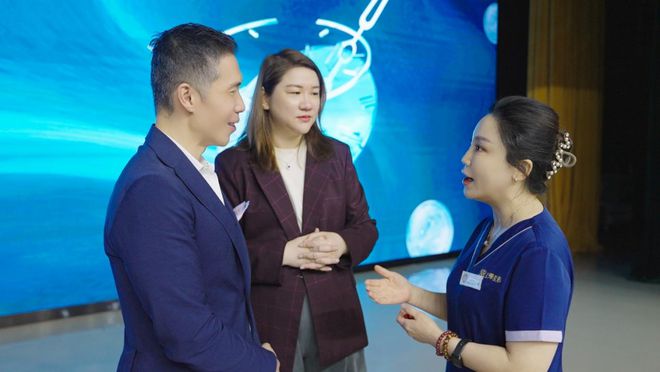 复锐医疗科技 | 携手星荣整形成立「医美创新研发中心」，开启「精准医美」新纪元