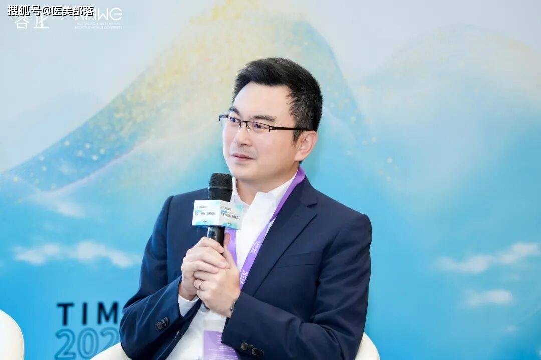 蓉芷 | 荣膺AMWC「2025年度注射创新产品奖」，中国医美迎来全球高光时刻